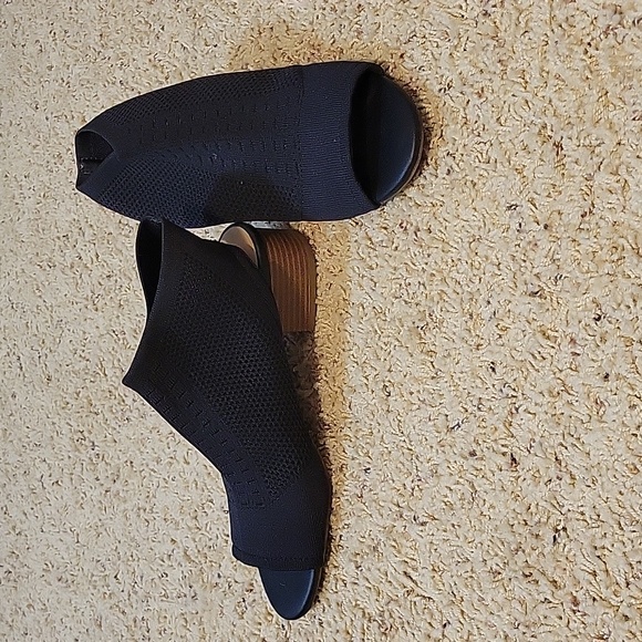 Steve Madden open toe bootie - Picture 3 of 3